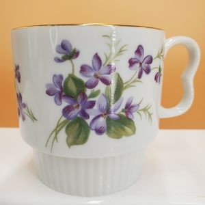 VTG Royal Geoffrey Fine China "Just Violets", CUP Japan.  (NAV1)